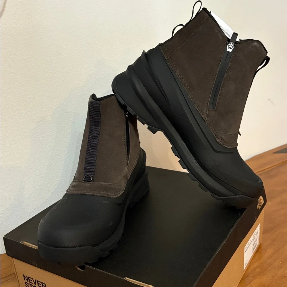 The North Face NWT Chilkat VZip Dark Brown and Black Snow Rain Boots Size 12.5